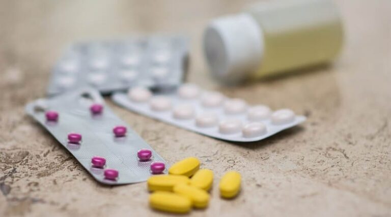 Działania niepożądane leczenia raka prostaty.
