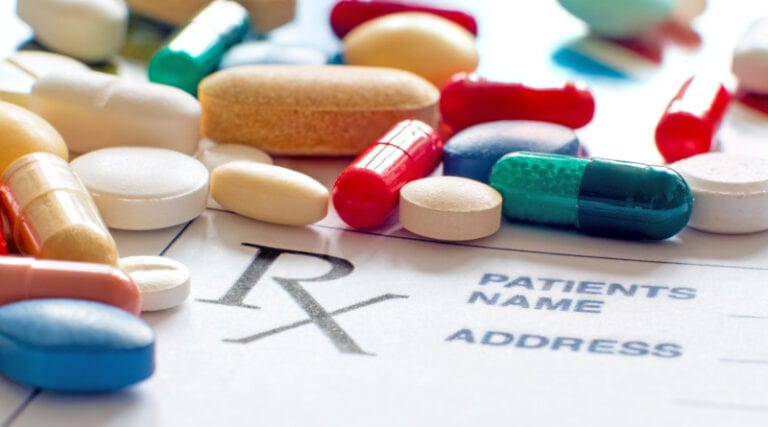 Z antybiotykiem można stosować np. doustnie: Enterol, Lakcid, Lakcid Forte, Sanprobi IBS, Acidolac caps, dopochwowo: InVag, Lactovaginal.