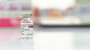 Ryzyko małopłytkowości po podaniu szczepionek Vaxzevria oraz Janssen.