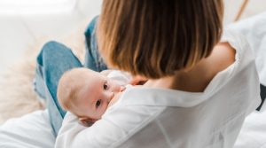 Kwas walproinowy a karmienie piersią
