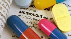 Antybiotykoterapia a Choroba Zapalna Jelit (IBD) .